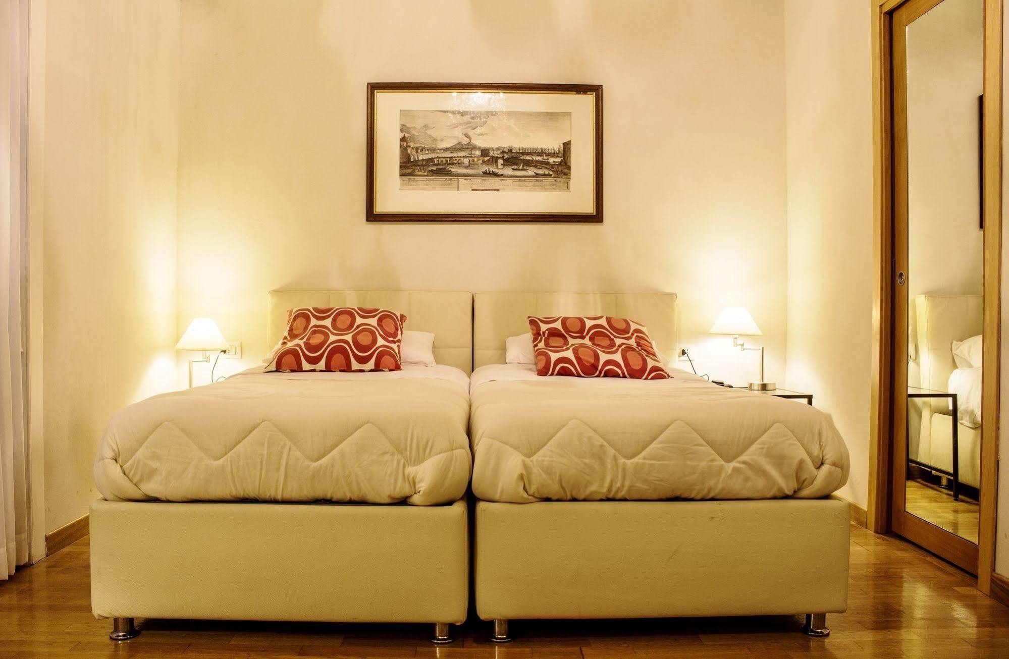 Talismano Luxury Rooms & Apartments Neapel Exterior foto